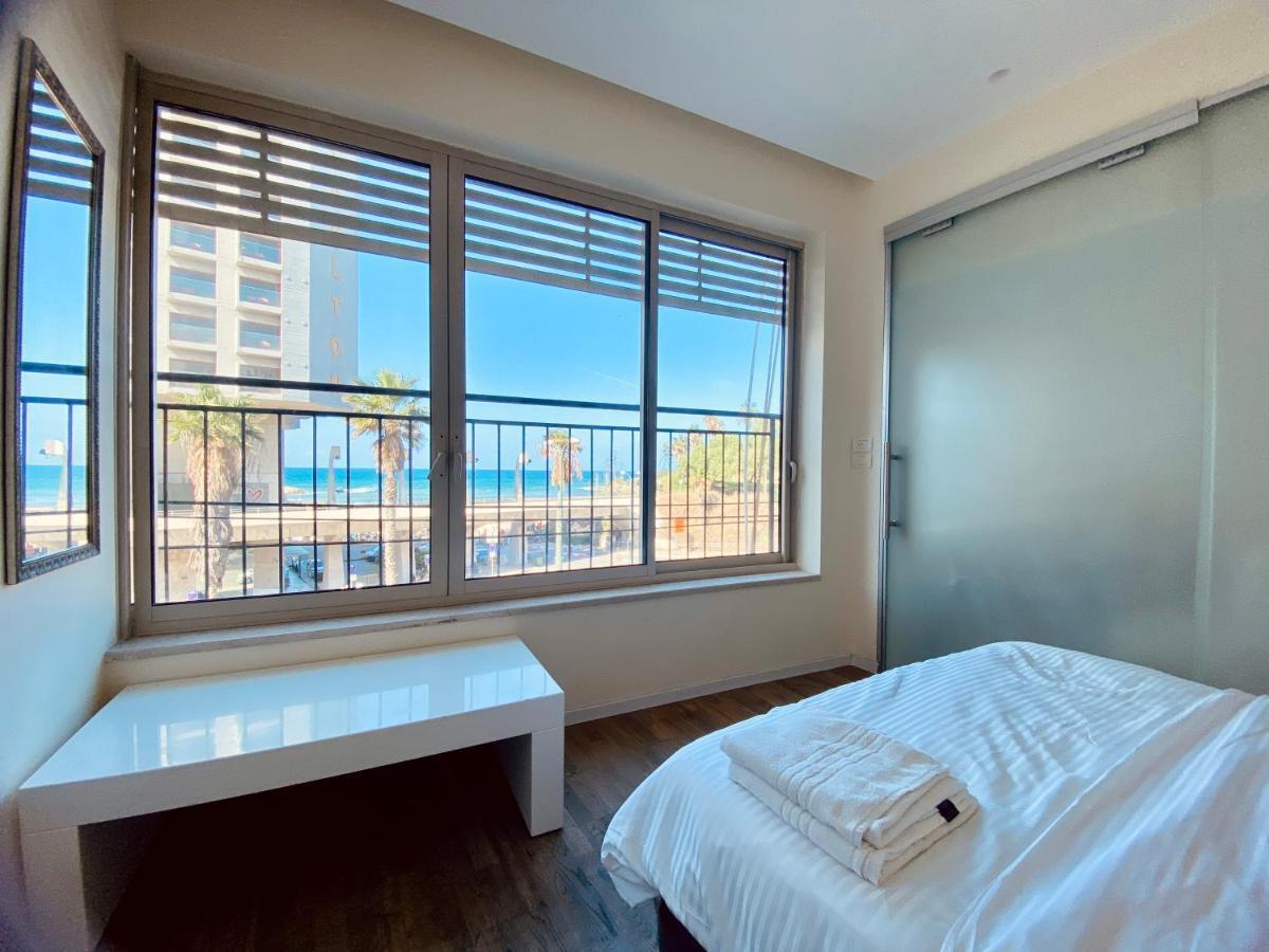 Apartment White Gordon